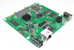 MikroTik RB912UAG-5HPnD RouterBOARD 912UAG with 600Mhz Ather