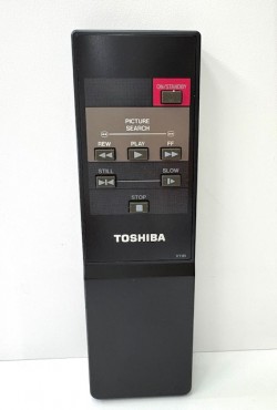 TOSHIBA VT-B1  REMOTE CONTROL FOR VIDEO PLAYER
